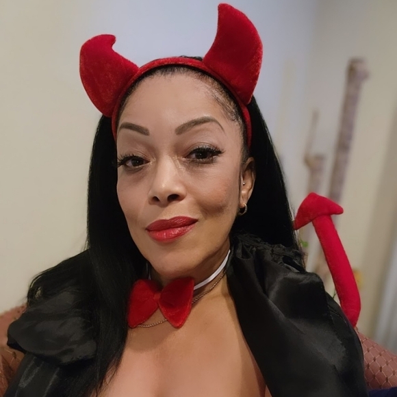 Red Devil Women's Halloween Horn Bow and tail  Costume - Picture 1 of 6